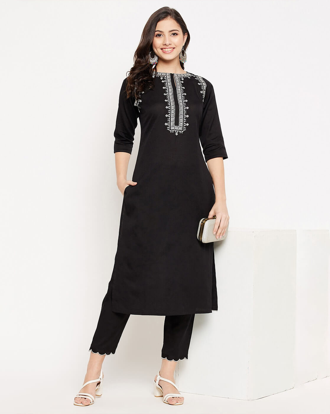 Black & Off-White Geometric Thread Embroidered Kurta Set with Scalloped Pants