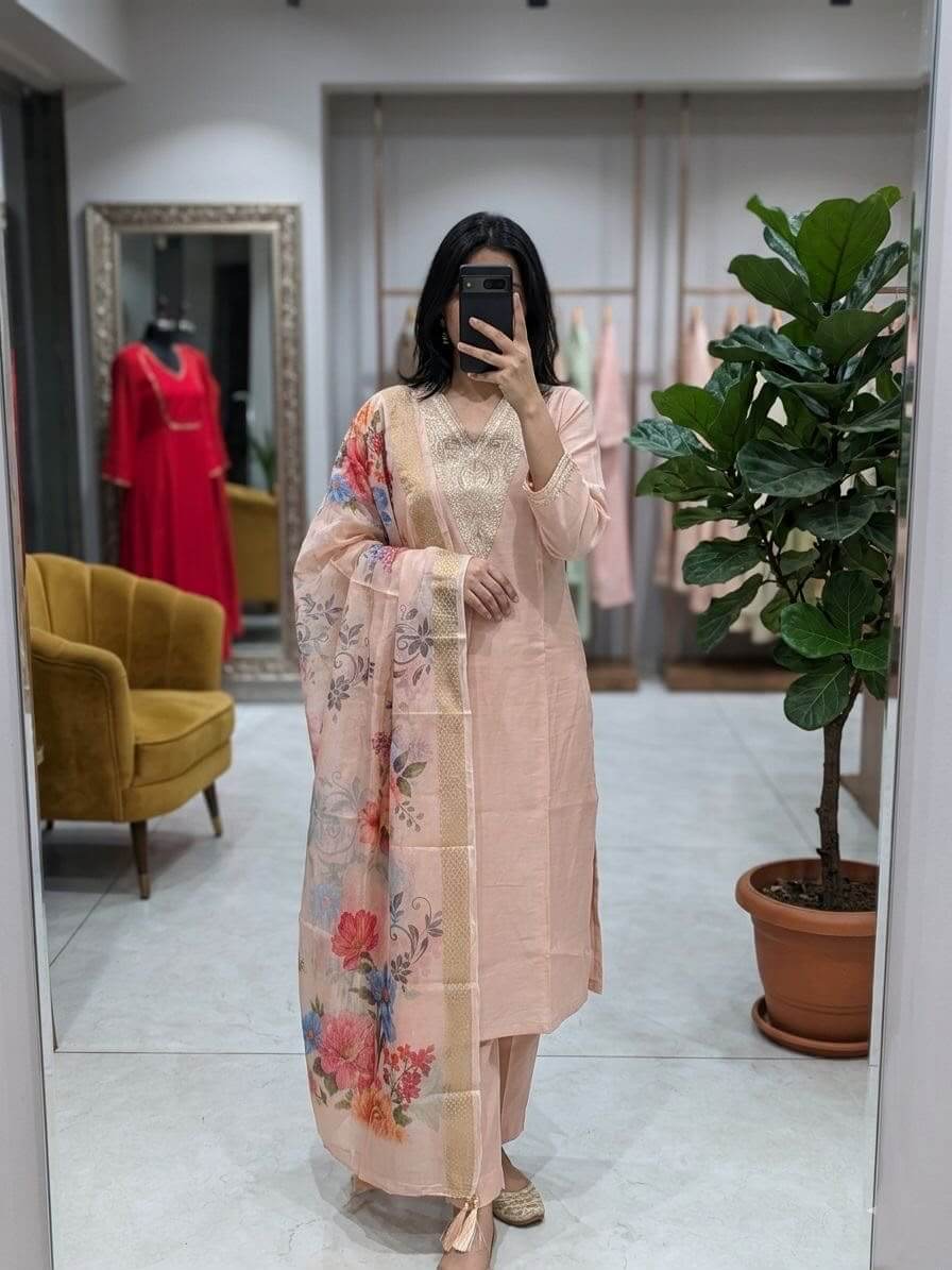 Peach Silk Chanderi Kurta Set with Zari Embroidered V-Neck & Floral Organza Dupatta