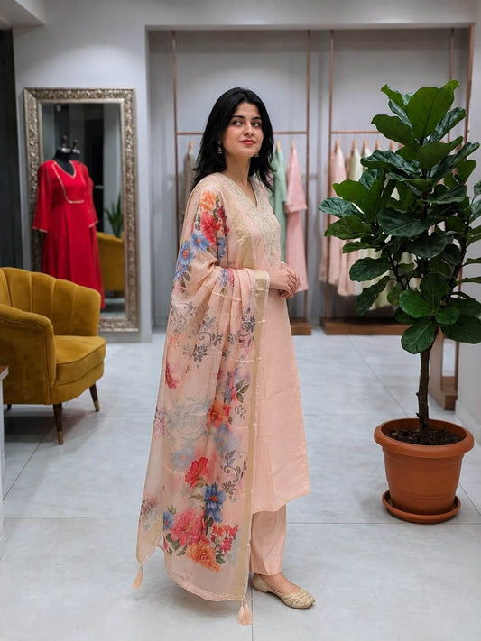 Peach Silk Chanderi Kurta Set with Zari Embroidered V-Neck & Floral Organza Dupatta