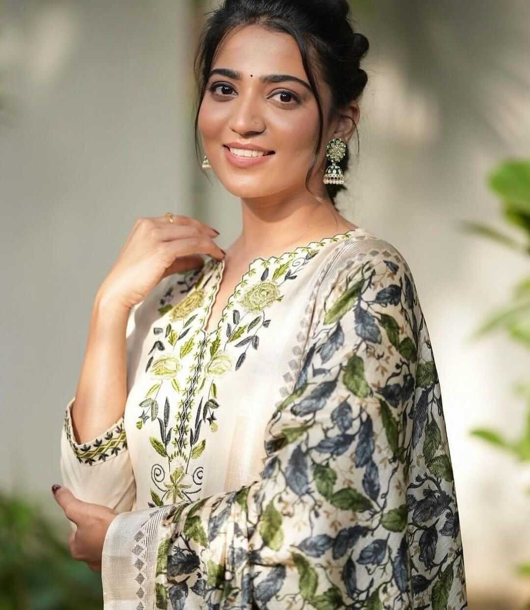 Off-White & Green Floral Embroidered Kurta Set with Printed Dupatta & Trousers